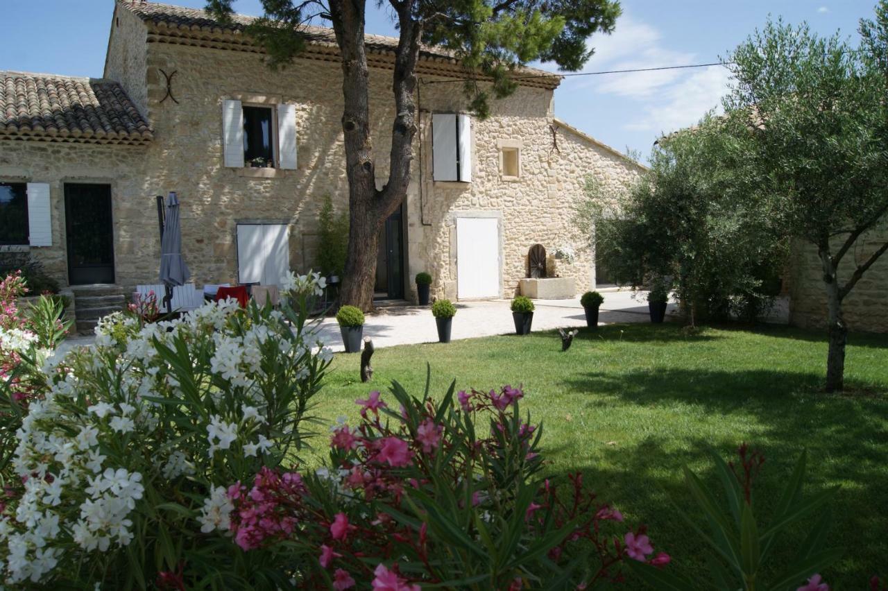 Gites Dans Mas En Pierres Robion en Luberon Exterior photo